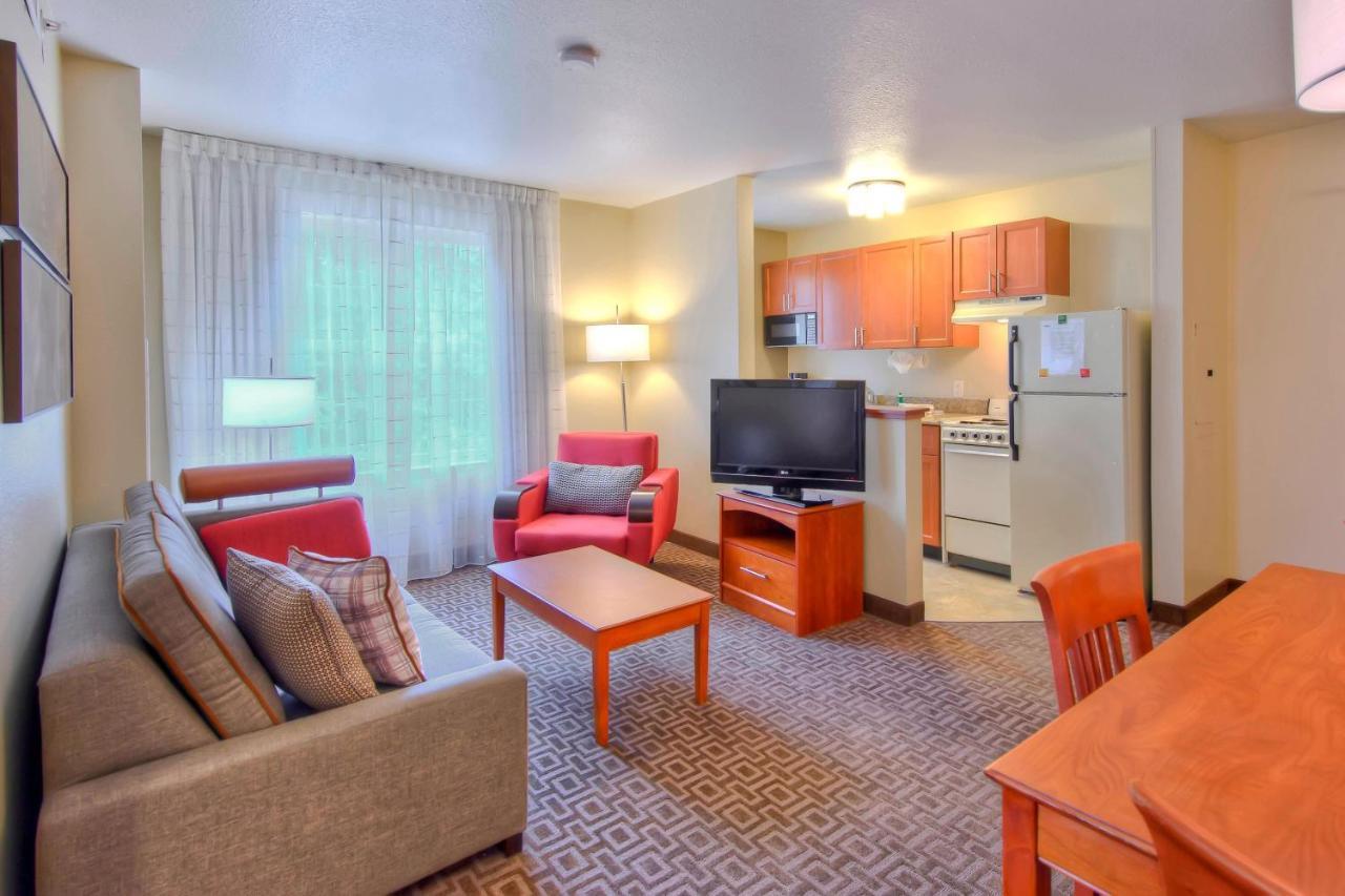 Towneplace Suites Raleigh Cary/Weston Parkway Eksteriør billede