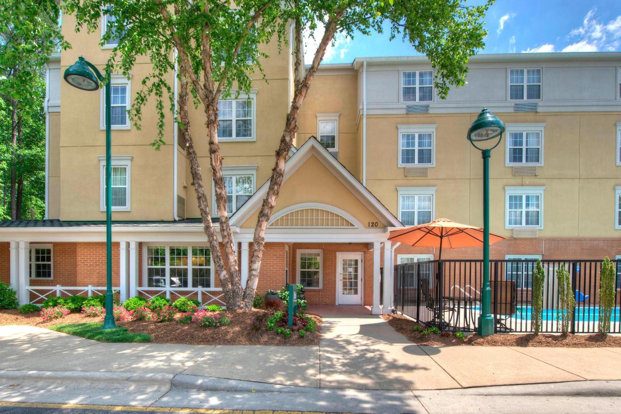 Towneplace Suites Raleigh Cary/Weston Parkway Eksteriør billede