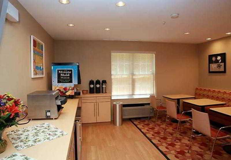 Towneplace Suites Raleigh Cary/Weston Parkway Restaurant billede