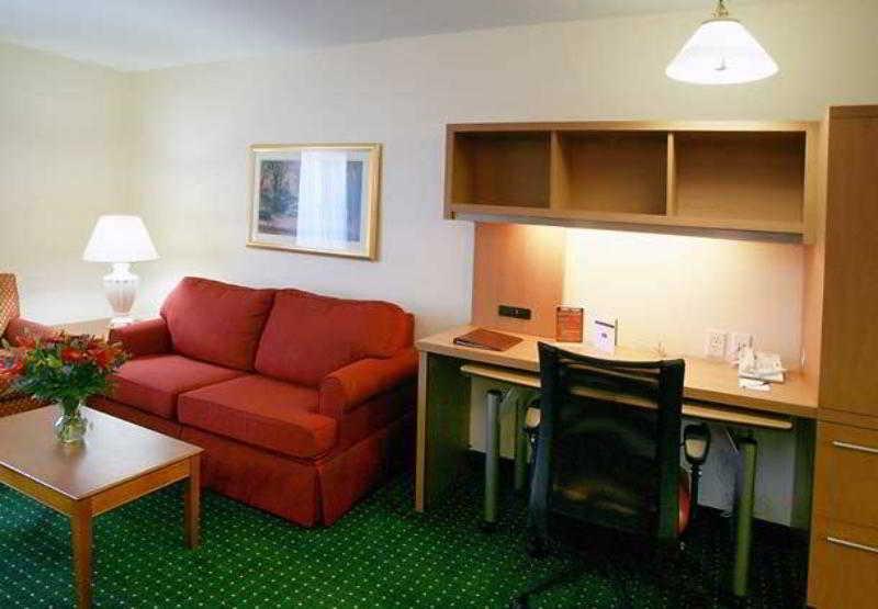 Towneplace Suites Raleigh Cary/Weston Parkway Værelse billede